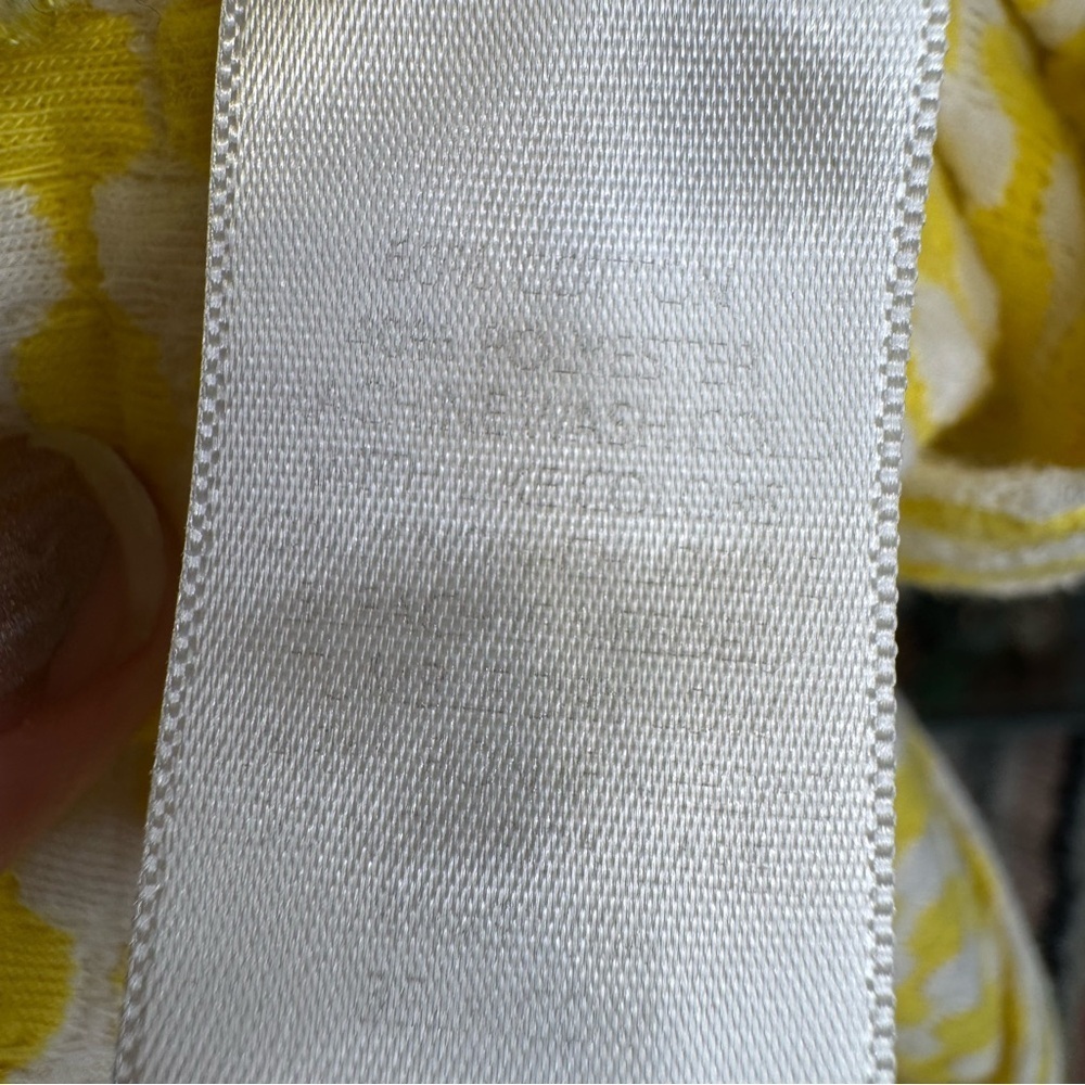 Kim Rogers Yellow & White Geometric Print Top – Size Large - Picture 9 of 9